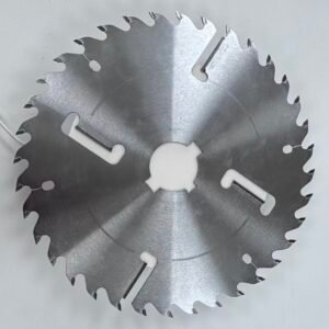 Carbide circular saw blades with rakers
