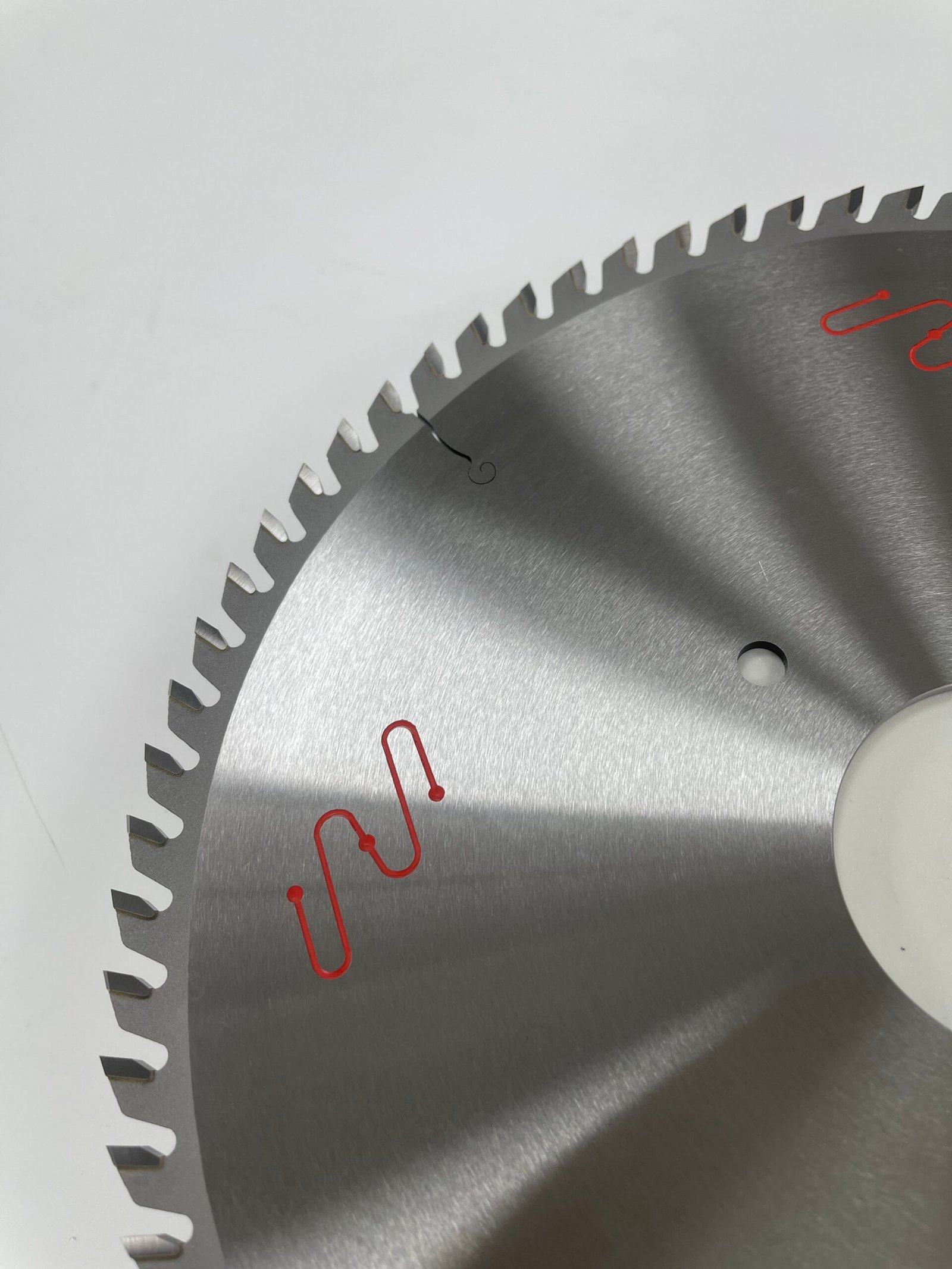 330mm Ultra Thin TCT Alloy Circular Saw Blade 330×1.7×1.2-2.3×25.4 60T-BC Wood Aluminum Cutting Disc - Image 2