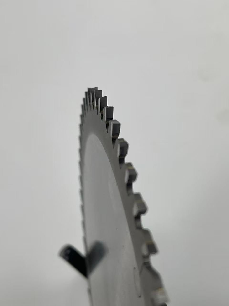 210mm TCT Alloy Circular Saw Blade 210×2.4-1.8×25.4 60T-BA5 Wood Aluminum Cutting Disc - Image 3